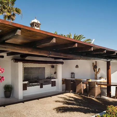 Pergolas Rural Apartment Tias