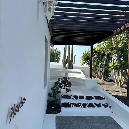 Pergolas Rural Apartment Tias